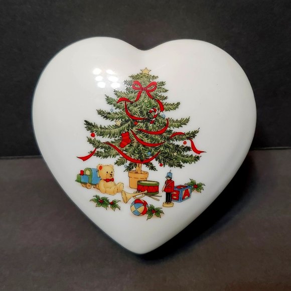 Porcelain Trinket Box, Heart shaped, Christmas Tree, Vintage Holiday Candy Dish - Picture 1 of 7